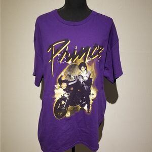 PRINCE GRAPHICS T SHIRT SIZE XL THE PRINCE ESTATE. B16